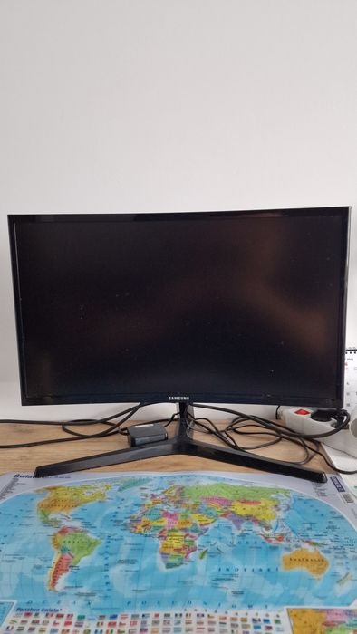 Monitor Samsung C24RG52FQR 24" zakrzywiony