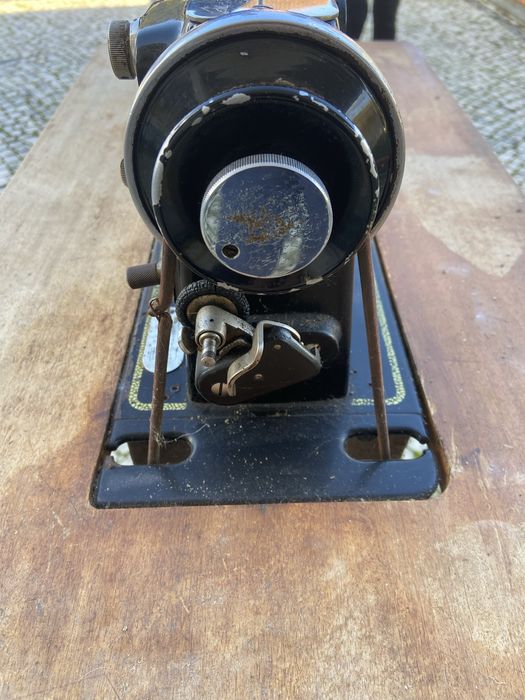 Máquina Costura Oliva CL 46 B antiga