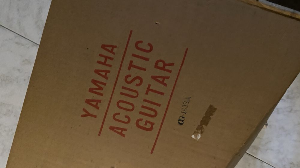 Guitarra “Maison”