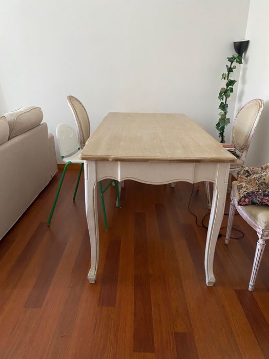 Mesa Viena Vintage Gato Preto - 75x31x162