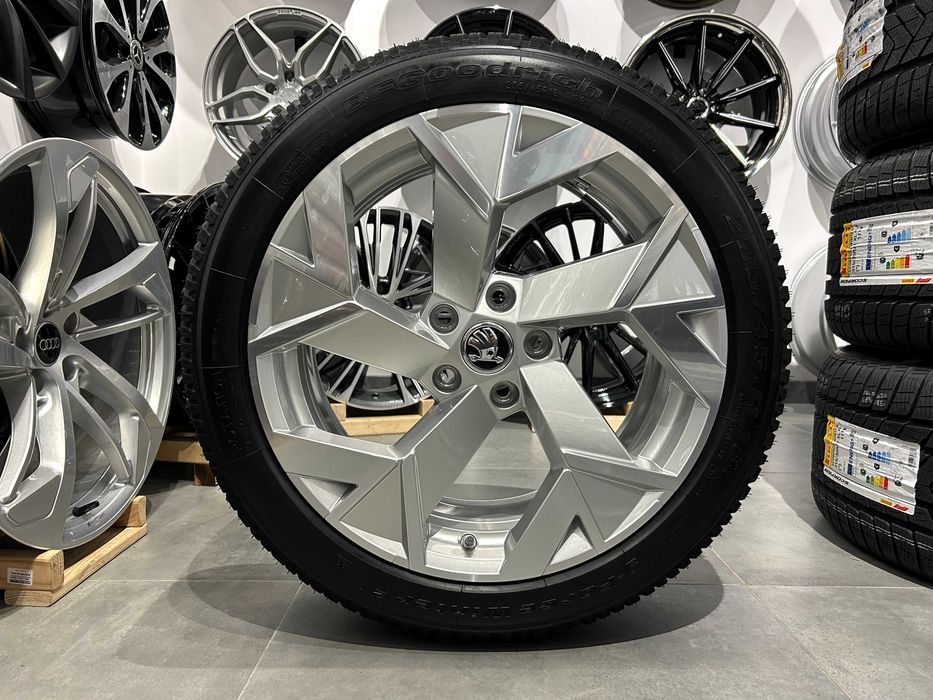 Oryginalne koła zimowe 18 5x112 ET44 SKODA Superb 235/45R18 BFGoodrich