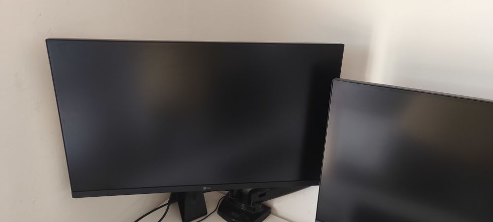 Monitor 27" com suporte