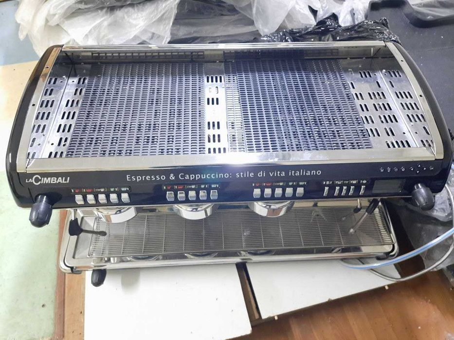 Професійна  кавомашина La Cimbali M39 Dosatron Turbosteam 3 GR