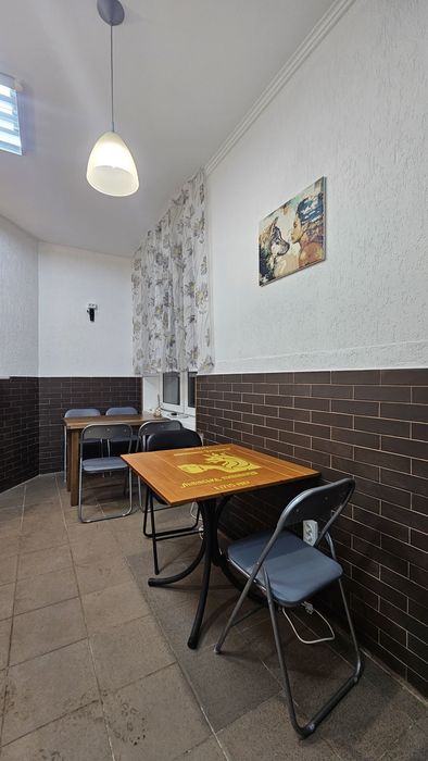 Продам комерційне приміщення в центрі міста. Торг!!!