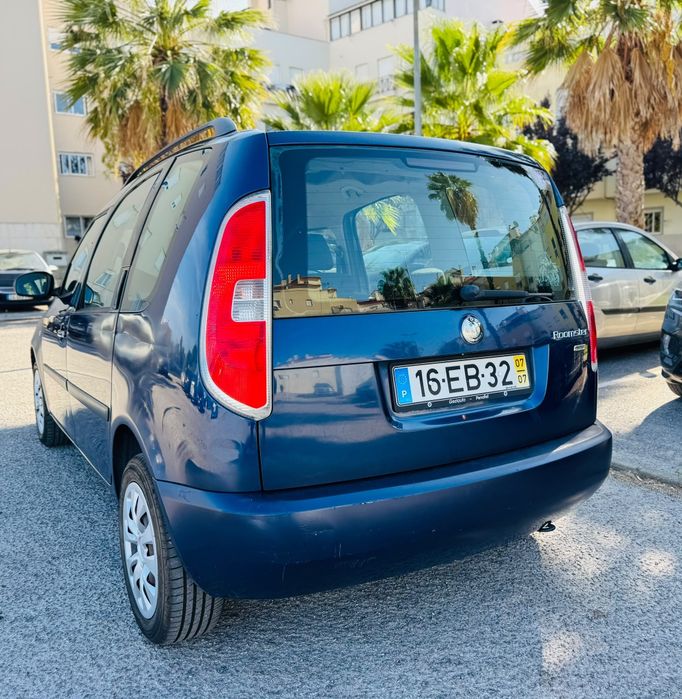 Skoda Roomster 1.2 gasolina com 198.000 mil km ano 2007 em bom estado geral