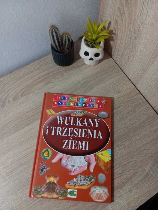 Książka Wulkany i Trzęsienia Ziemi