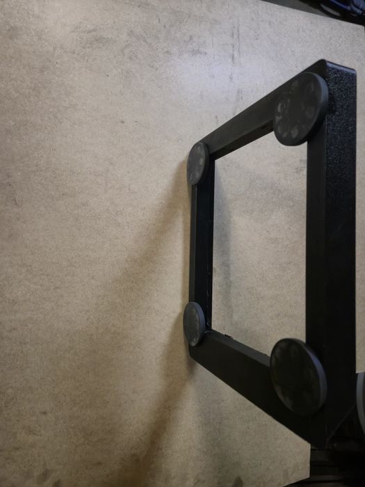 Магнитная рамка для антены мини старлинка для авто .