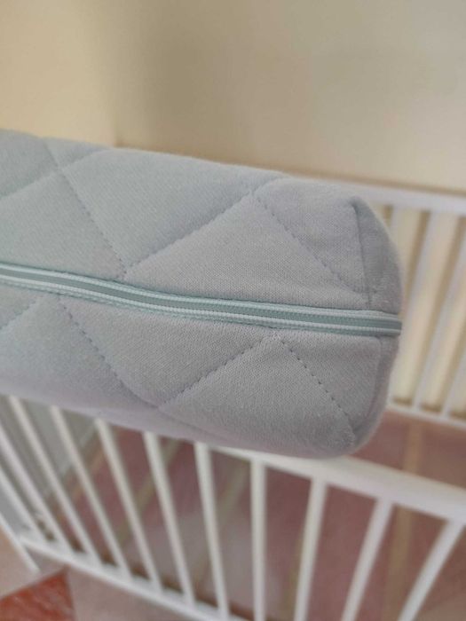 Berço/ cama de bebe com colchão