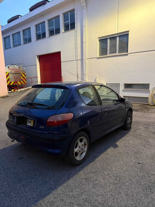 Peugeot 206 1.1 XR ano 2000 — photo 3