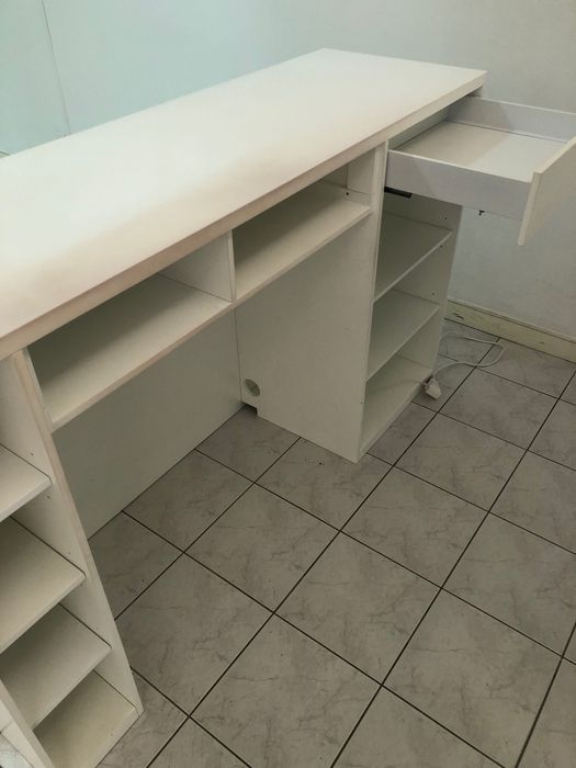 Balcão de atendimento comercial