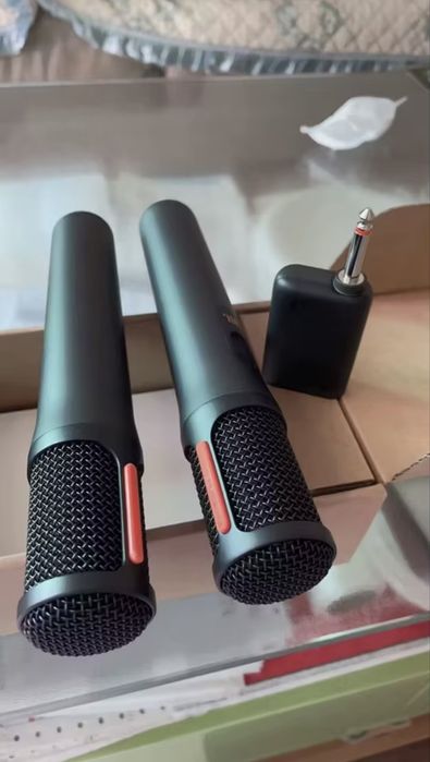 Microfones JBL Partybox Sem fios
