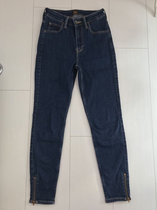 Piękne jeansy Lee 26/30 z zamkami