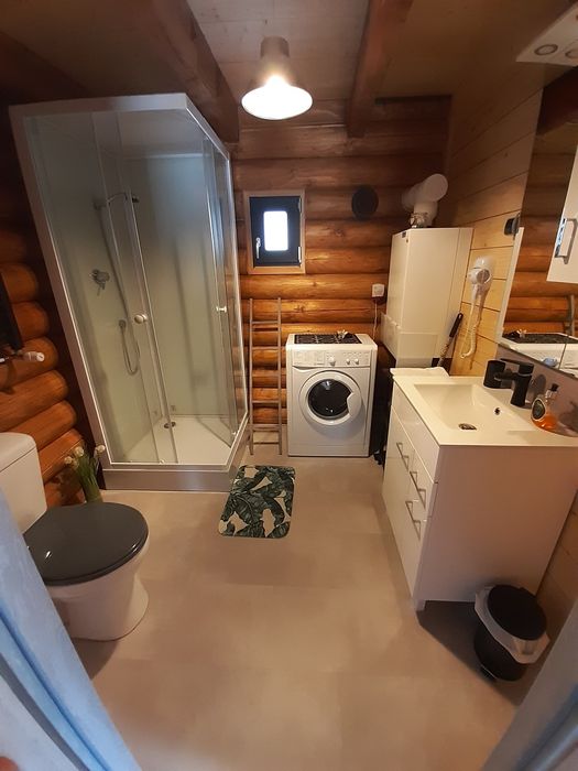 Chatka pod lasem Szczyrk  Góralski domek z bali  jacuzzi