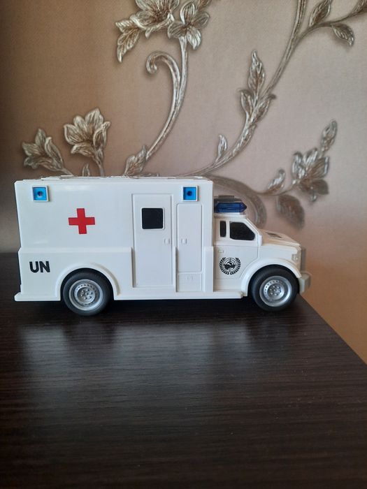 Машинка інерційна з сигналами