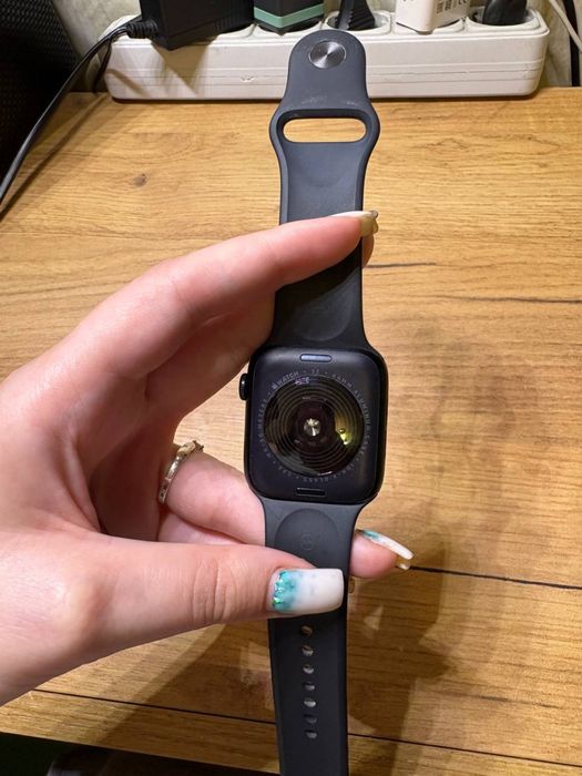 Apple watch Watch SE 2 44 mm акб 100% гарний стан