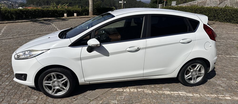 Ford Fiesta Titanium 1.0 Gasolina 100cv