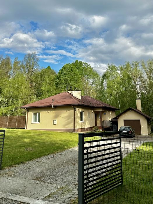 Dom na wynajem 160mkw, działka 45ar, 3 sypialnie, duży salon z jadalnia