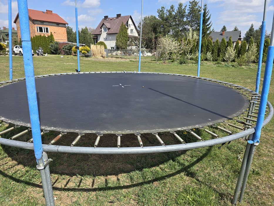 Trampolina 421 cm duża 3-osobowa + gratis śruby