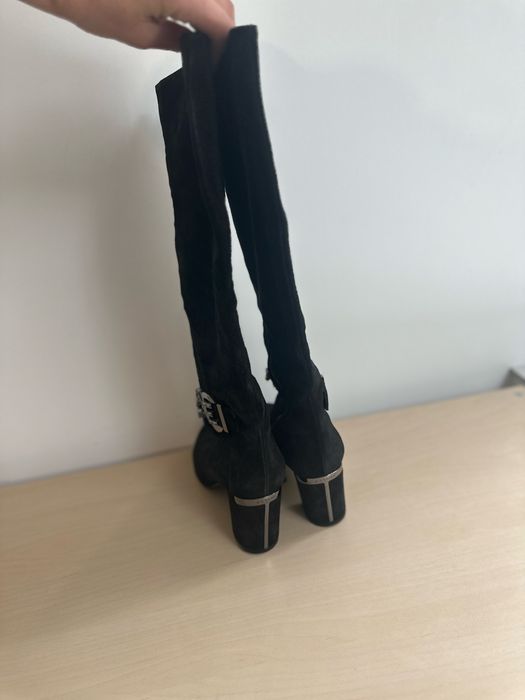 Жіночі чоботи 37 розмір