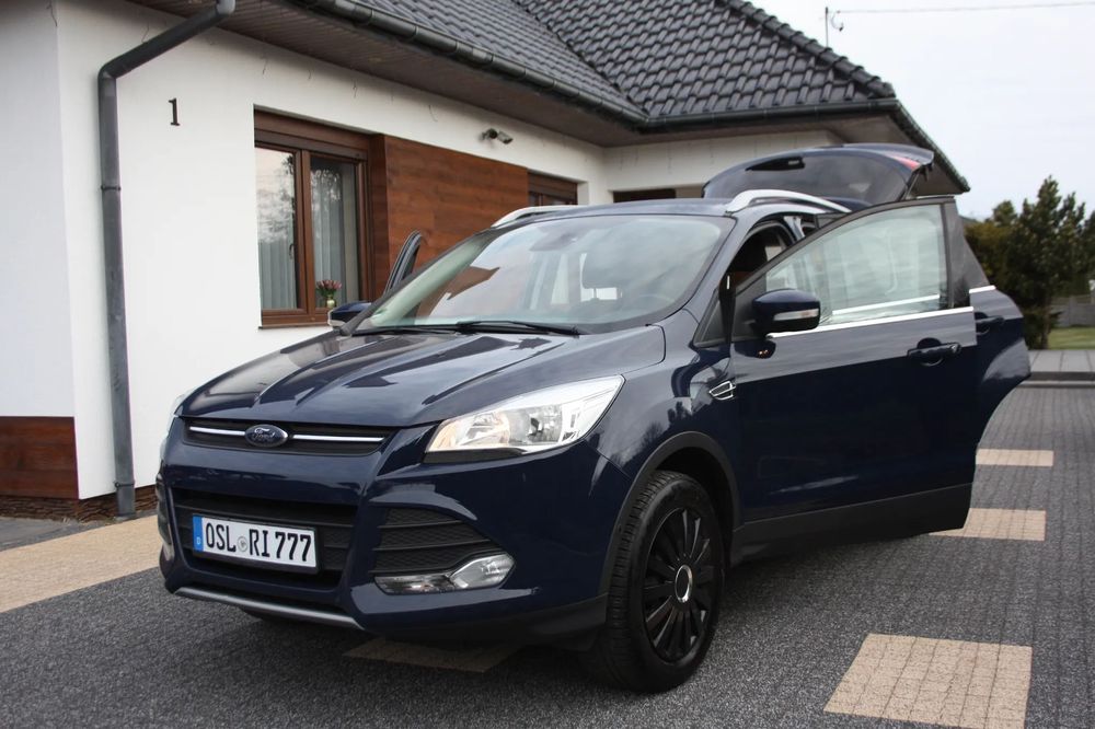 Ford Kuga 1.5 Benzyna Klimatyzacja Nawigacja Ele szyby lustra HAK OPŁACONY 2016r