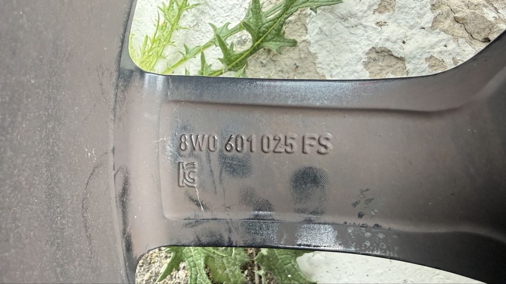 Диск audi a4 a5 B9 f5 8W sline r19 8W0601025FS