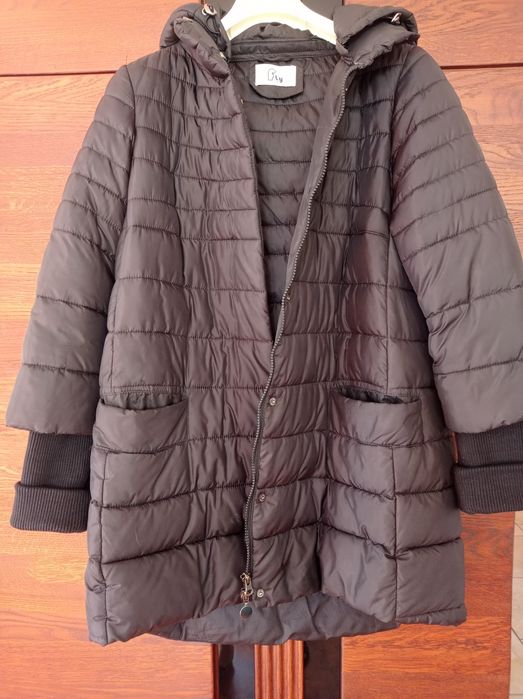 Zimowa kurtka z kapturem