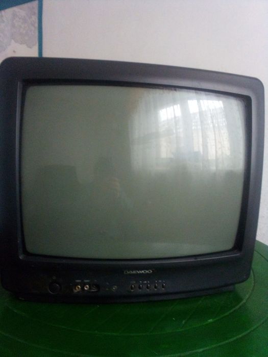 Продам телевизор в рабочем состоянии.