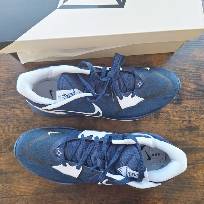 Nike Kyrie Low 5