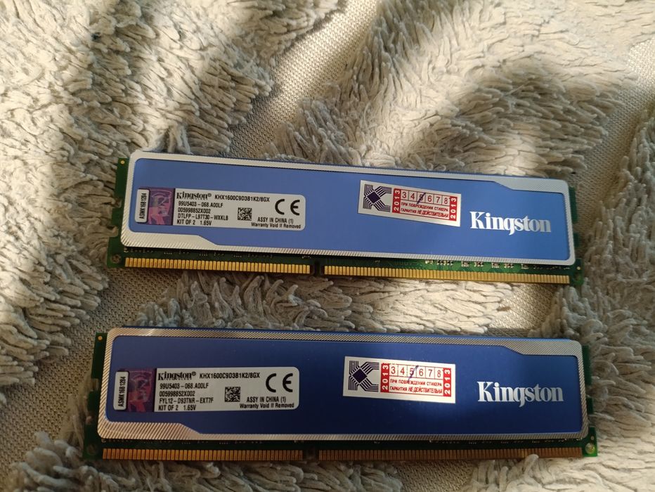 Оперативная память Kingston HyperX blu 8 GB (2x4GB) DDR3 1600 MHz