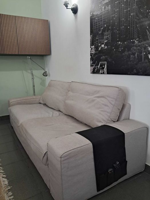Kivik IKEA 3 lugares usado bom estado. Oferta de capas suplentes pouco usadas. Só tem de vir buscar.