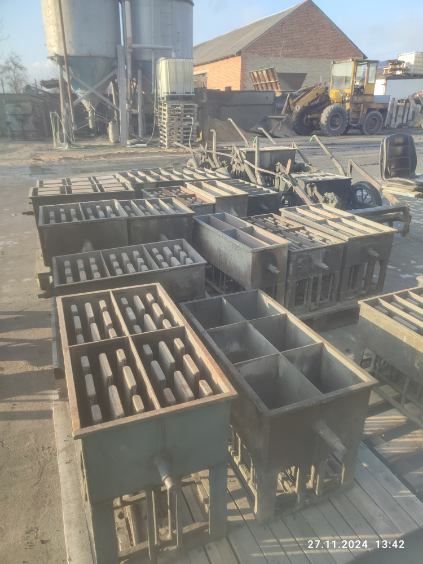 Forma pustak bloczek komin kształtka filarowa wentylacja