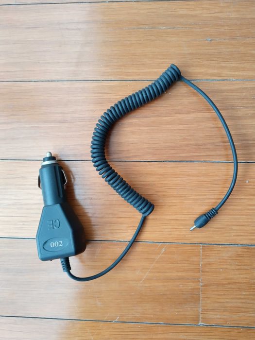 Carregador de isqueiro Nokia antigo