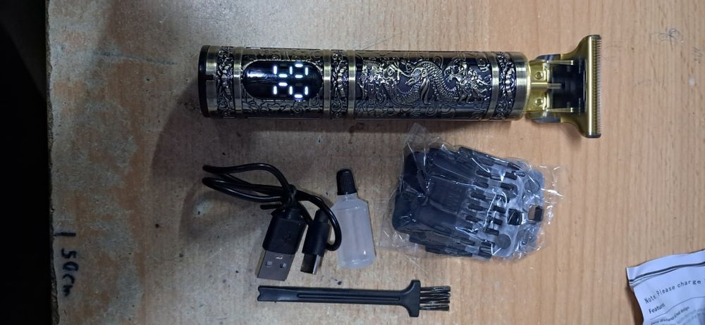 Trymer maszynka do strzyżenia golenia włosów brody bezprzewodogolarka