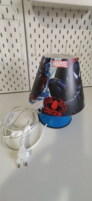 Candeeiro + puff Spider Man