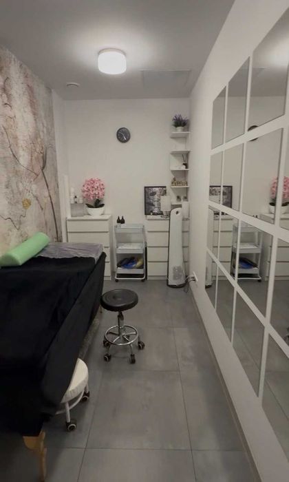 Działający salon urody na sprzedaż – Warszawa, obok CH Promenada