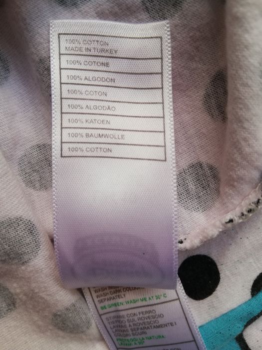 Para DAR!!! ORIGINAL DISNEY Camisola MINNIE de menina. 
100% algodão.