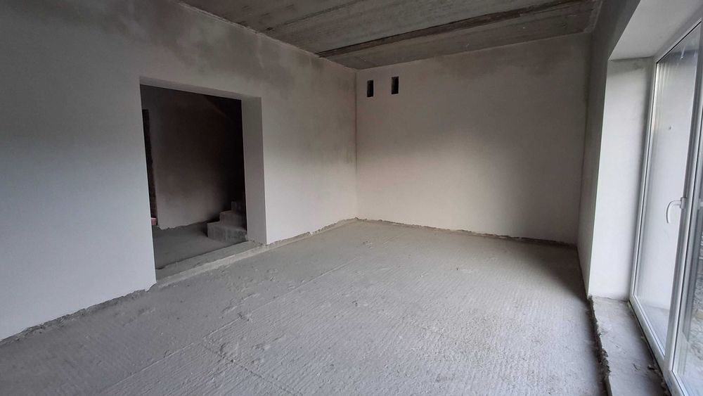 Продаж дуплекс, будинок, півособняк 130м2; 2,5сот. Драгомирчани, місто