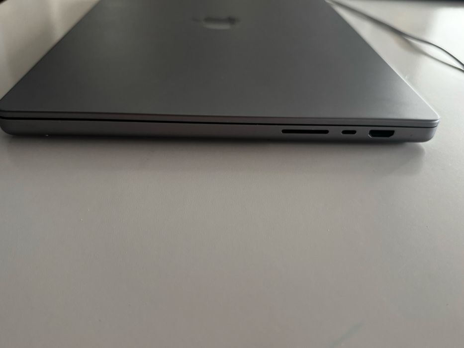 Vendo macbook pro 512gb e bom estado