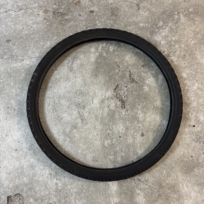 Peneu de bicicleta