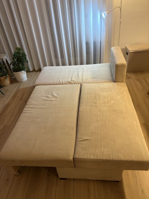 Vende-se Sofá-cama bege
