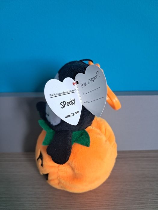 Pluszaki - świnka, pingwin i halloweenowa dynia z przywieszką