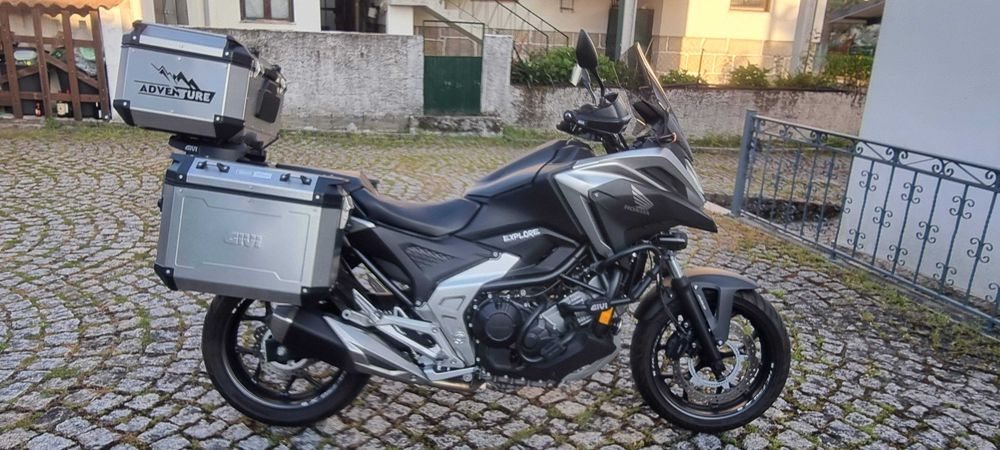 Honda NC750X | 10/2021 | 9.500 km | Extras completos | Estado irrepreensível