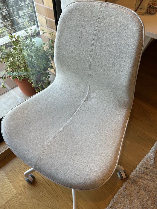 Cadeira de Escritório IKEA LÅNGFJÄLLET (Bege/Branco)
