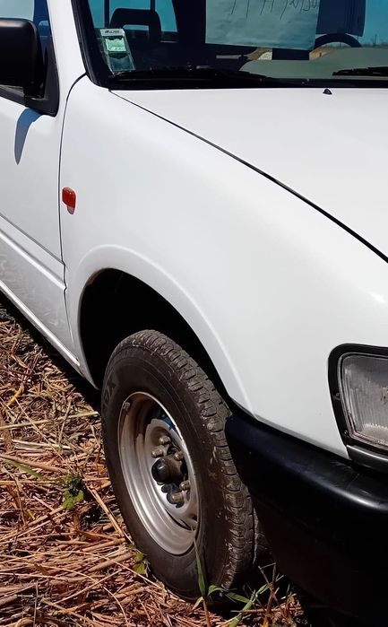 Carrinha de caixa aberta - 6000€