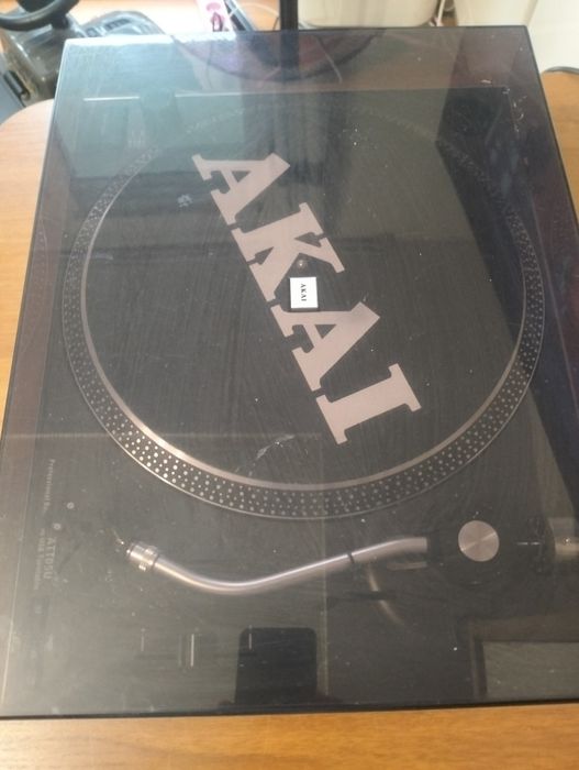 Gramofon AKAI TTA-05USB