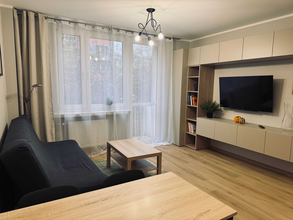 WYNAJMĘ MIESZKANIE od zaraz lub od 1 września 42 m2 + balkon os. Spółdzielcze