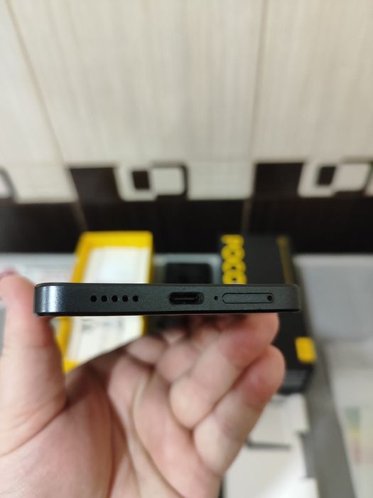 ИГРОВОЙ Poco X6 5G, память 8+8-256гиг, идеал.