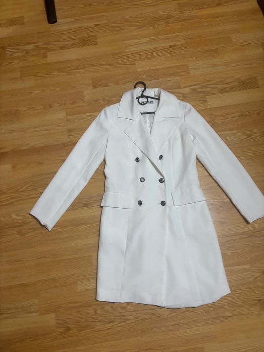 Біле плаття -піджак