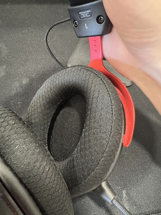 Selling HyperX Cloud II Wireless64586016959233122
