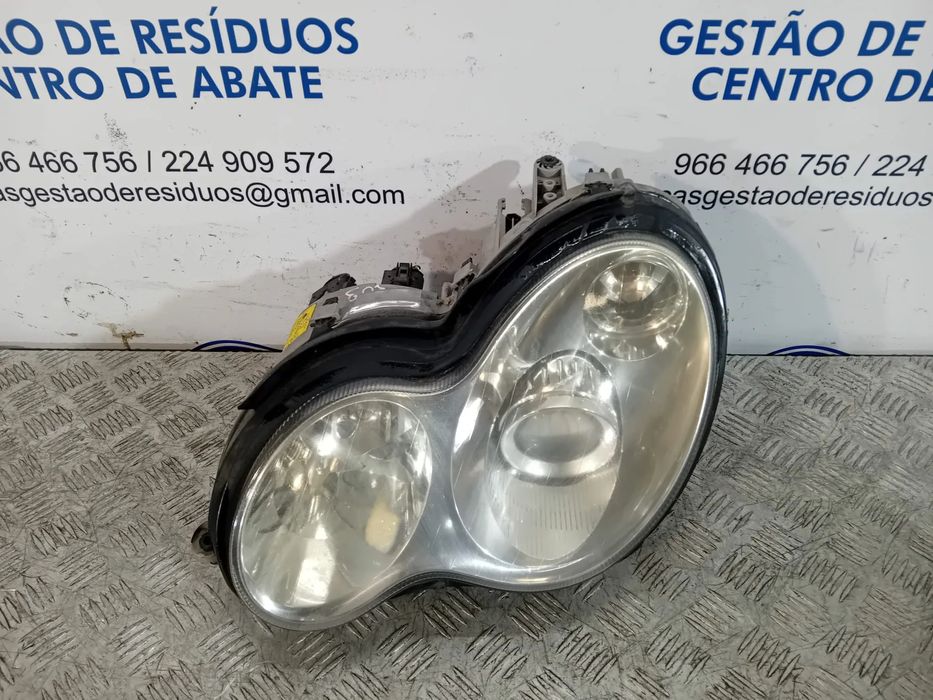 Óticas Farois Frente Frontais Mercedes Benz Class C W203 Xénon